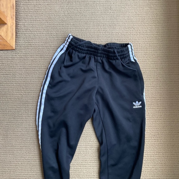 Classic Adidas Sweatpants Size S - Picture 5 of 6